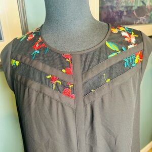 Candies Juniors Black Sleeveless Floral Embroidered Blouse Size XL